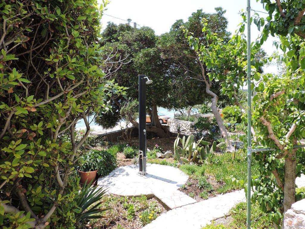 Barbat na Rabu Captain'S Apartment מראה חיצוני תמונה